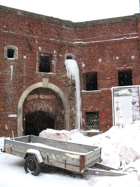 donjon's main square in the snow