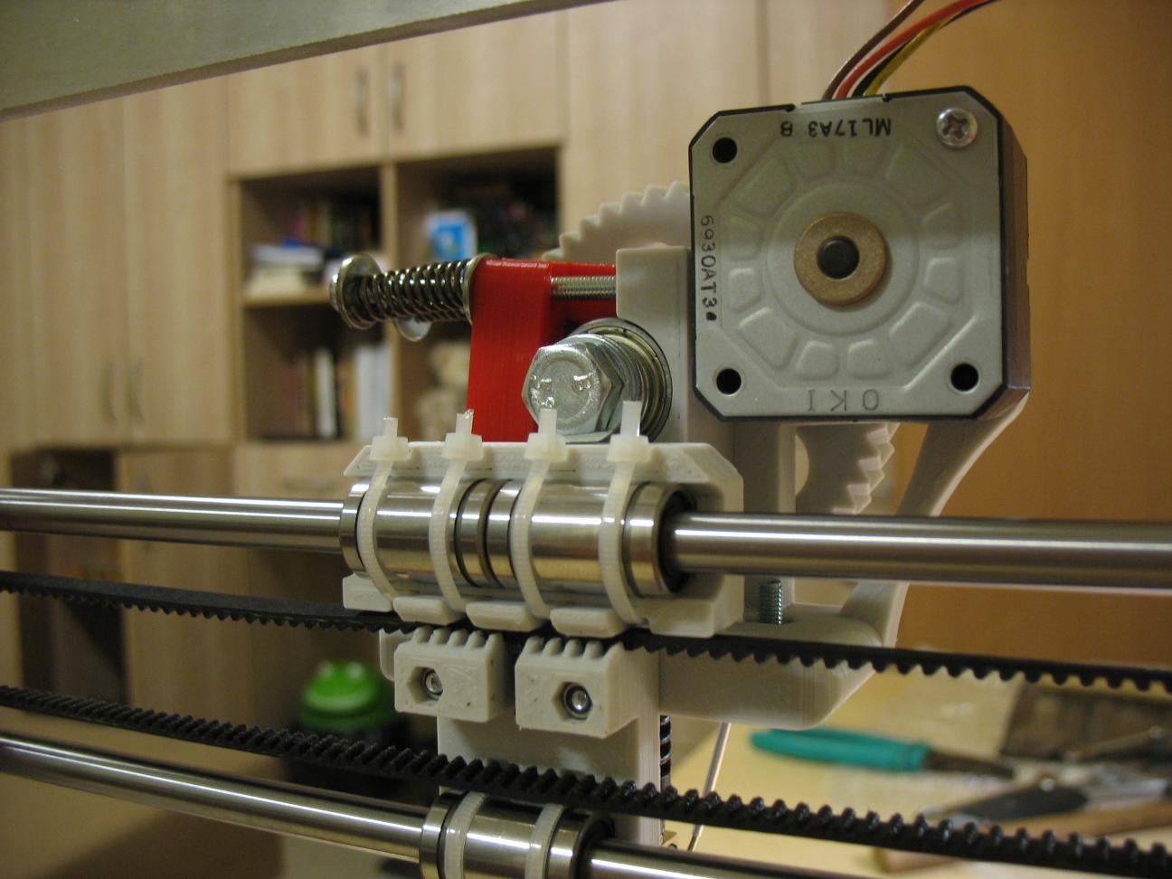 extruder's back